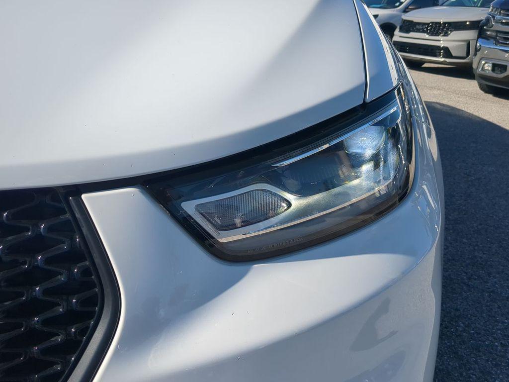 used 2024 Chrysler Pacifica Hybrid car, priced at $30,472