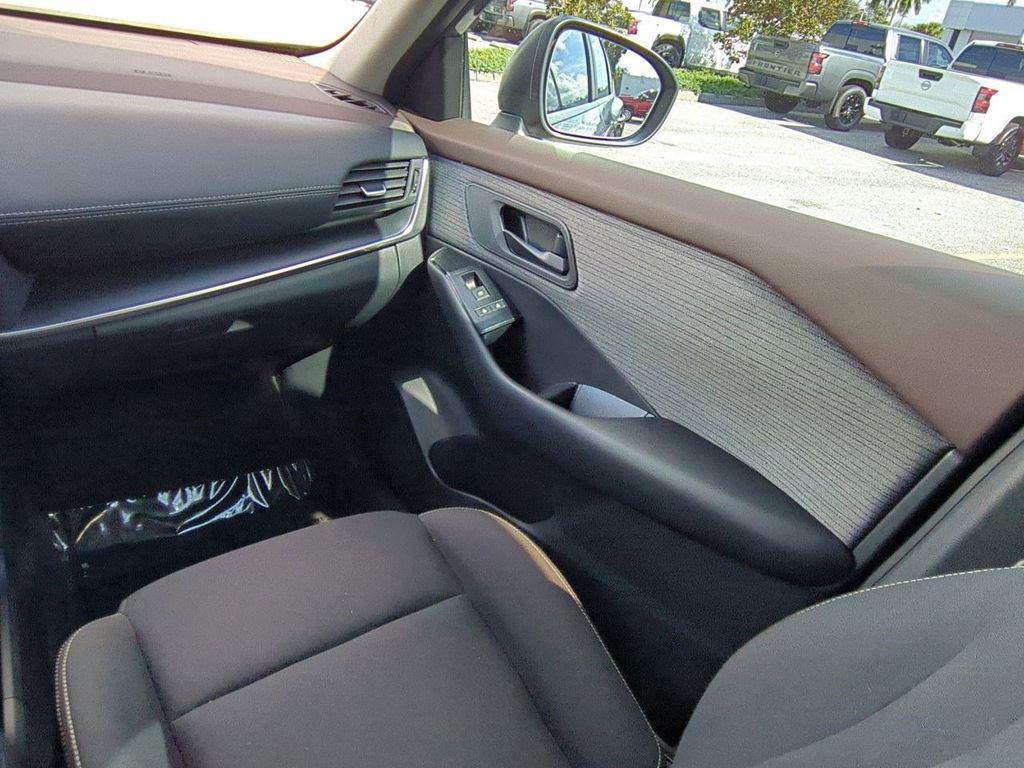 used 2023 Nissan Rogue car, priced at $19,591