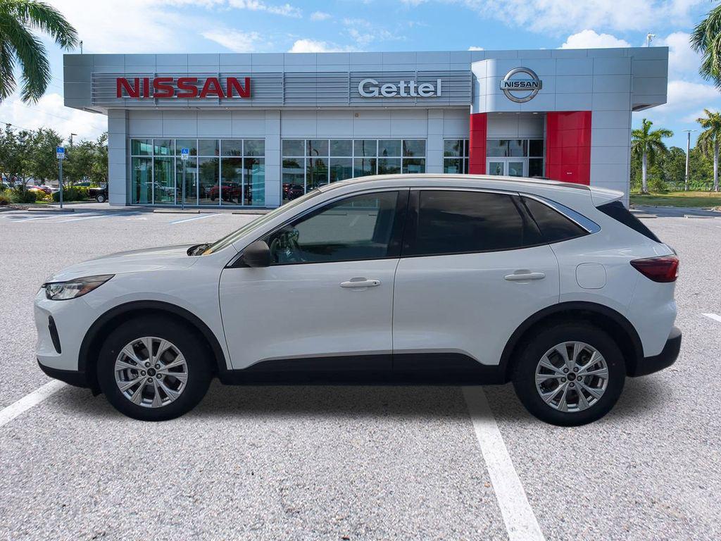 used 2023 Ford Escape car, priced at $22,000