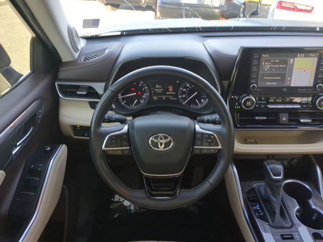 used 2020 Toyota Highlander car, priced at $29,991