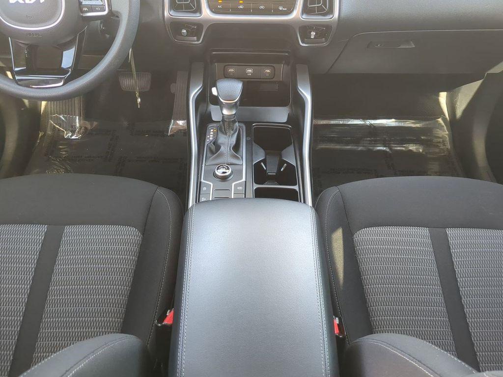 used 2023 Kia Sorento car, priced at $22,291