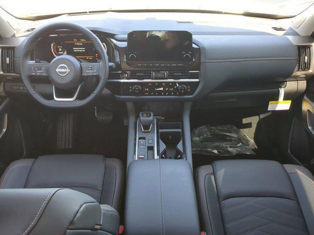new 2025 Nissan Pathfinder car, priced at $45,331