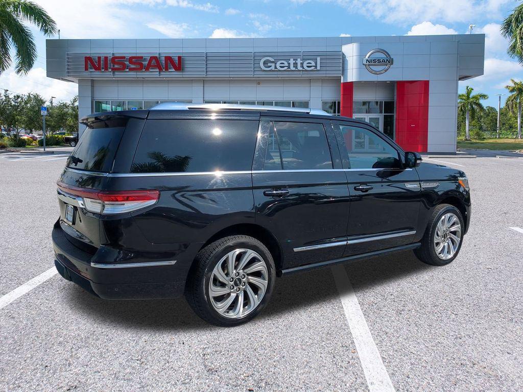used 2024 Lincoln Navigator car, priced at $57,991