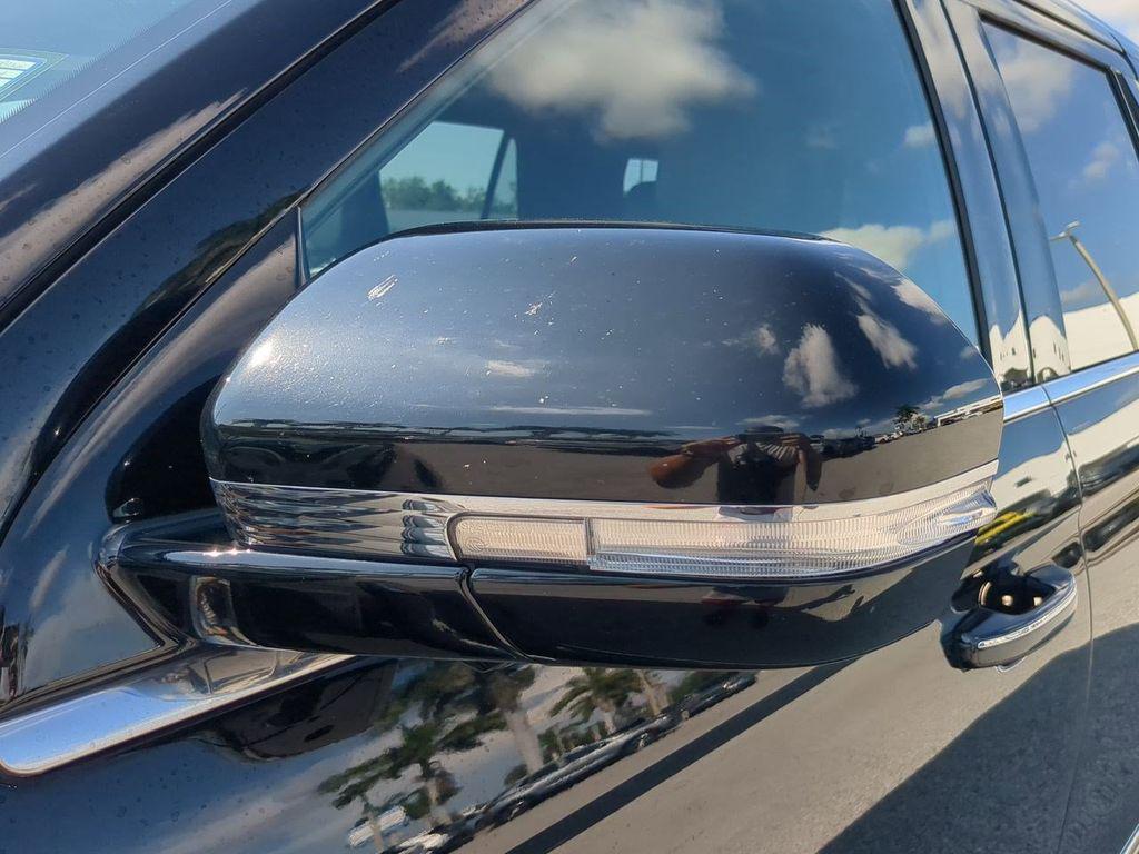 used 2024 Lincoln Navigator car, priced at $57,991
