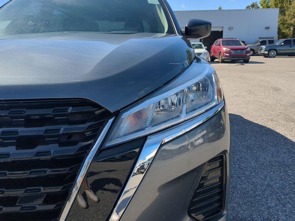 new 2025 Nissan Kicks car, priced at $22,243