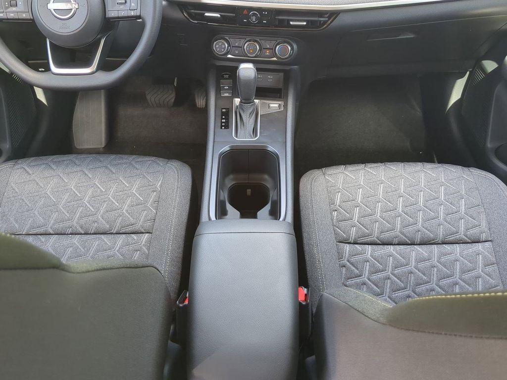 new 2025 Nissan Kicks car, priced at $25,354