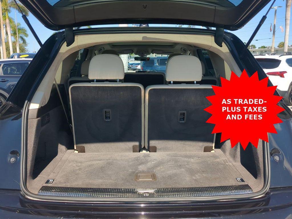 used 2017 Audi Q7 car, priced at $18,491