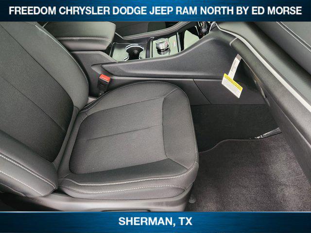 new 2025 Jeep Grand Cherokee car, priced at $37,126