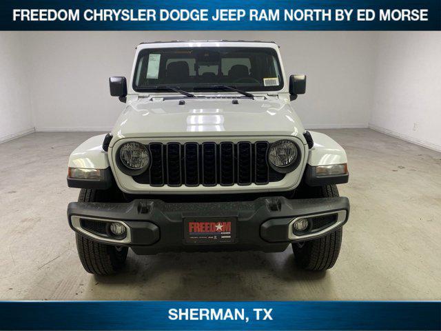 new 2024 Jeep Gladiator car, priced at $41,969