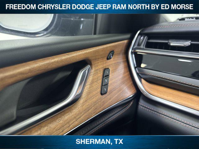 new 2025 Jeep Grand Cherokee L car, priced at $70,616