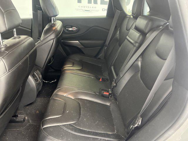 used 2019 Jeep Cherokee car