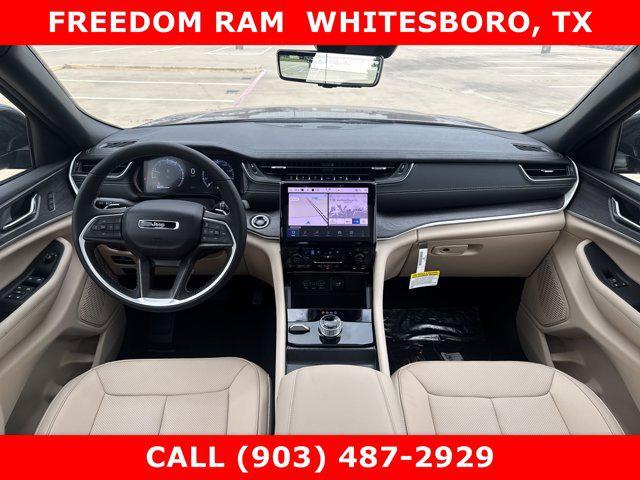 new 2025 Jeep Grand Cherokee car, priced at $50,746