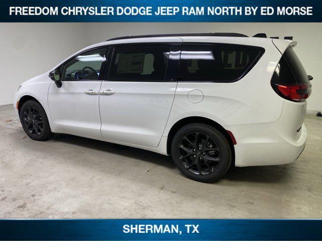 new 2024 Chrysler Pacifica car, priced at $48,195