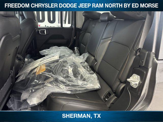 new 2025 Jeep Gladiator car, priced at $45,589