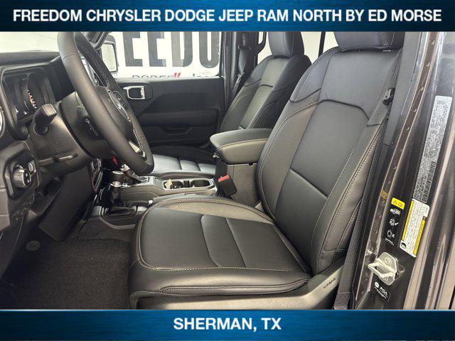 new 2025 Jeep Gladiator car, priced at $45,589
