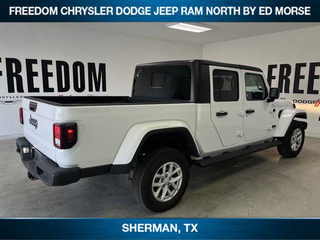 used 2023 Jeep Gladiator car, priced at $30,933