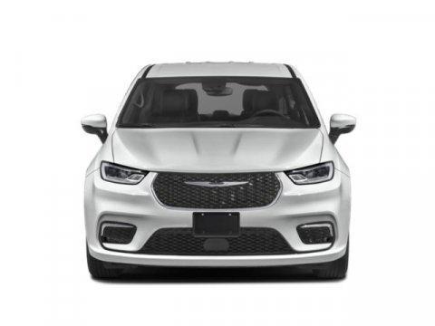 used 2024 Chrysler Pacifica car