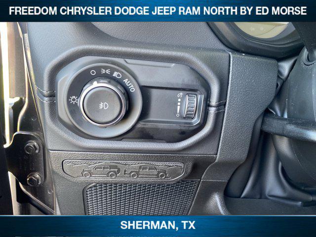 new 2025 Jeep Wrangler car, priced at $54,512