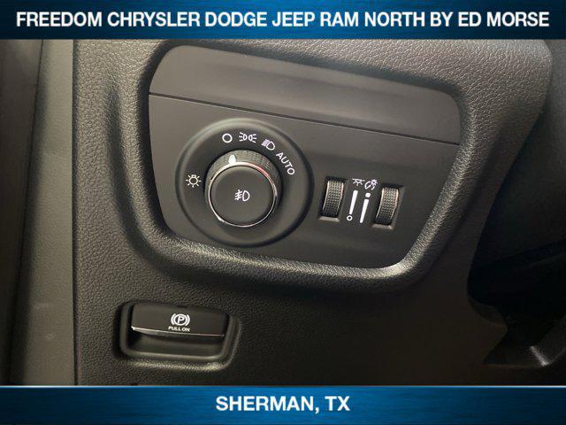 new 2025 Jeep Grand Cherokee car, priced at $42,565