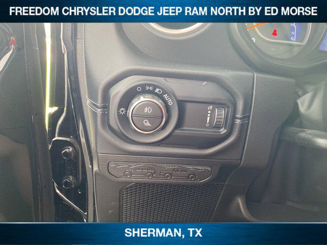new 2025 Jeep Gladiator car, priced at $46,220