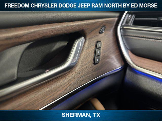 new 2025 Jeep Grand Cherokee car, priced at $58,005