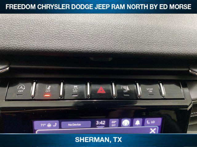 used 2023 Jeep Grand Cherokee car, priced at $33,159