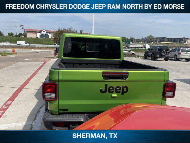 new 2025 Jeep Gladiator car, priced at $45,036