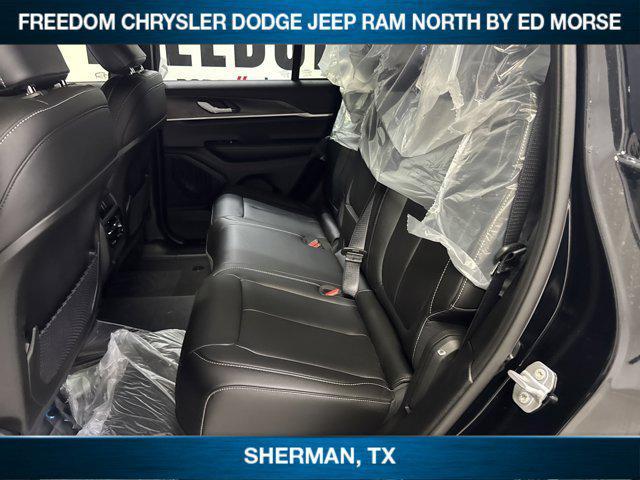 new 2025 Jeep Grand Cherokee car, priced at $45,206