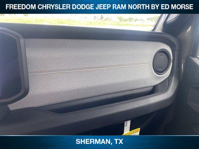 new 2025 Jeep Gladiator car, priced at $43,536