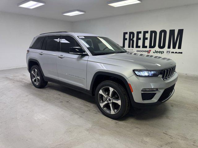 new 2025 Jeep Grand Cherokee car, priced at $41,872
