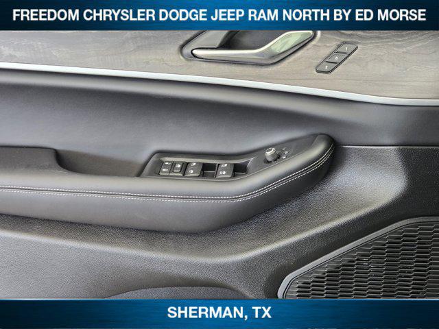 new 2025 Jeep Grand Cherokee car, priced at $39,373