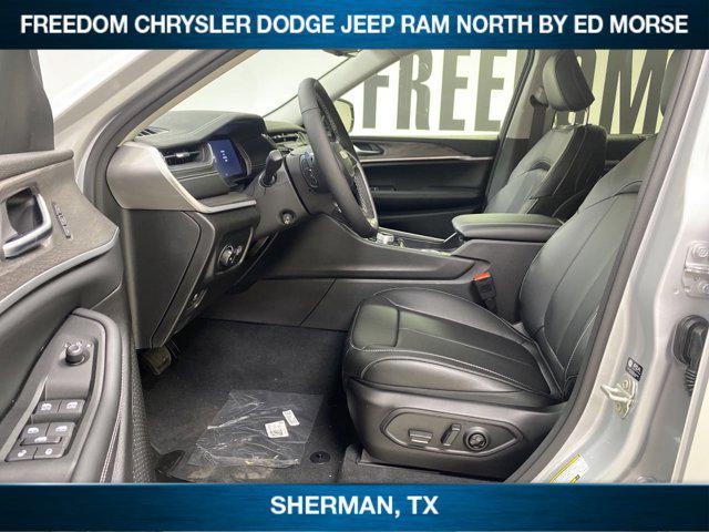 new 2024 Jeep Grand Cherokee car, priced at $48,200