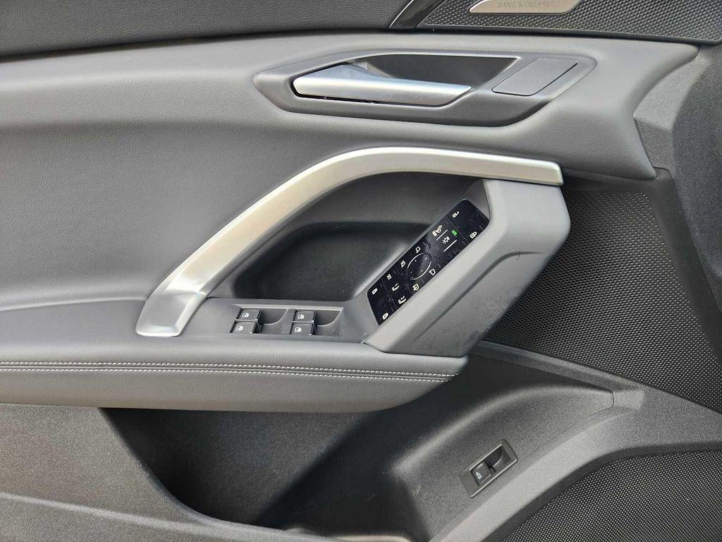 new 2025 Audi Q5 car, priced at $58,646