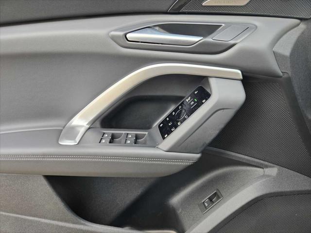 new 2025 Audi Q5 car, priced at $61,090