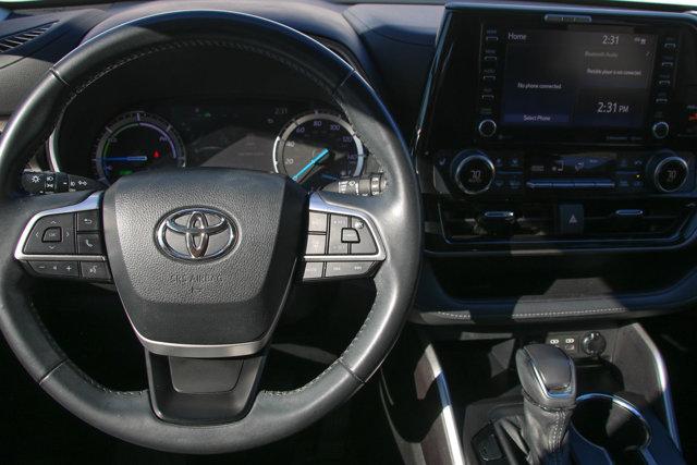 used 2022 Toyota Highlander Hybrid car, priced at $31,881