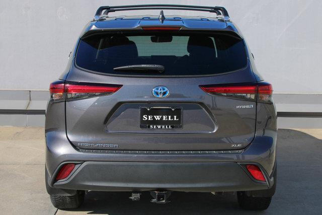 used 2022 Toyota Highlander Hybrid car, priced at $31,881