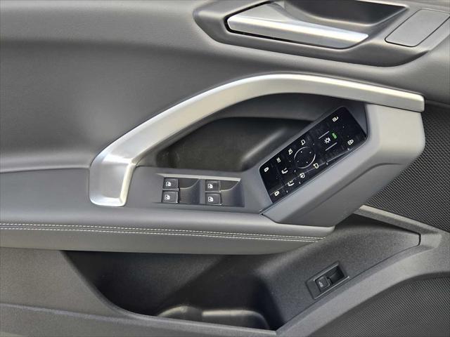 new 2025 Audi Q5 car, priced at $58,455