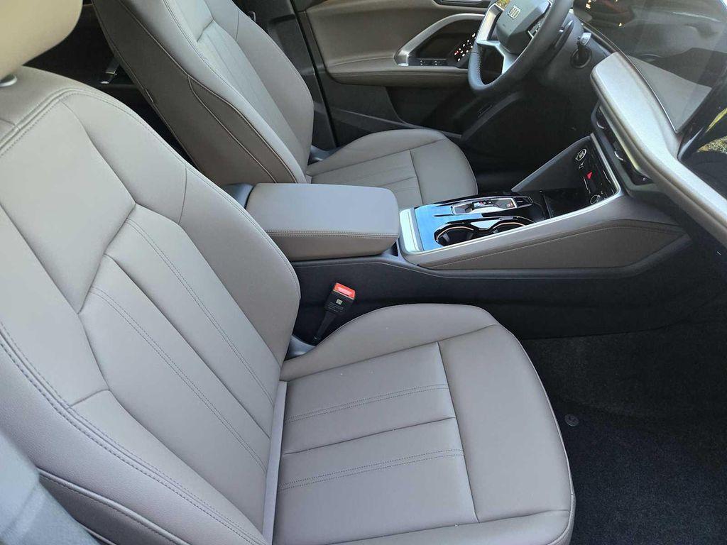 new 2025 Audi Q5 car, priced at $59,550