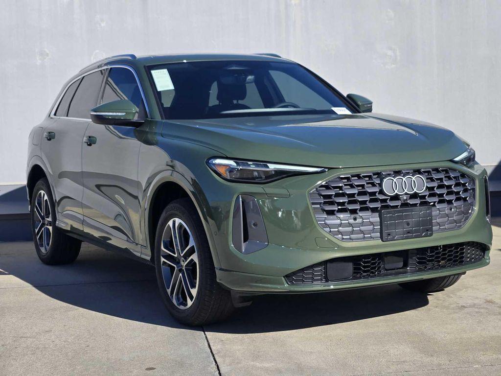 new 2025 Audi Q5 car, priced at $59,550
