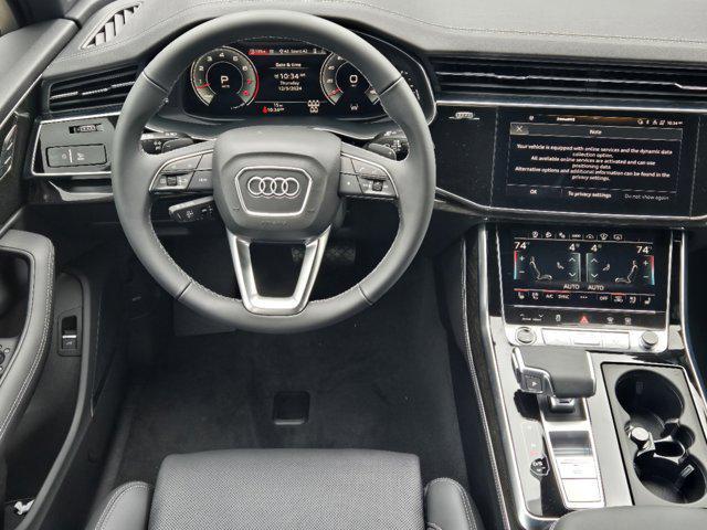 new 2025 Audi Q7 car, priced at $84,805