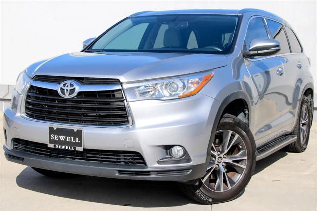 used 2016 Toyota Highlander car, priced at $17,691