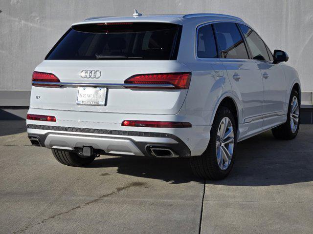 new 2025 Audi Q7 car, priced at $75,650