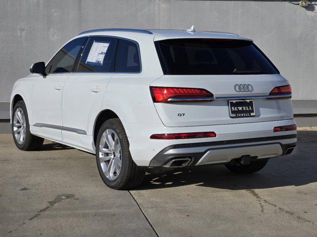 new 2025 Audi Q7 car, priced at $75,650