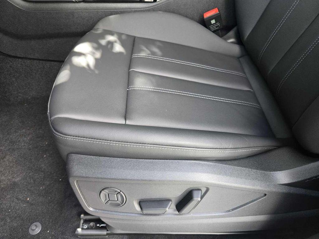 new 2025 Audi Q5 car, priced at $59,390