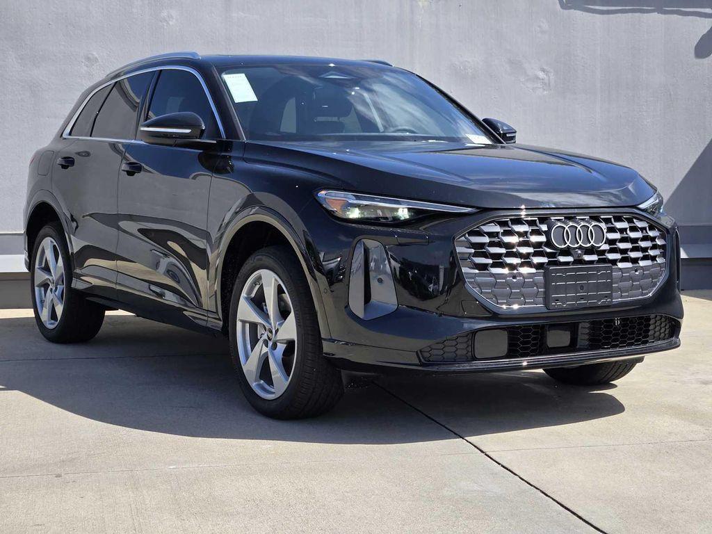 new 2025 Audi Q5 car, priced at $59,390