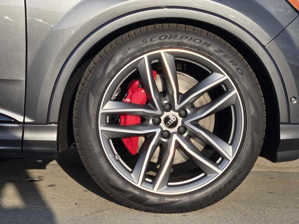 new 2026 Audi Q7 car, priced at $85,695