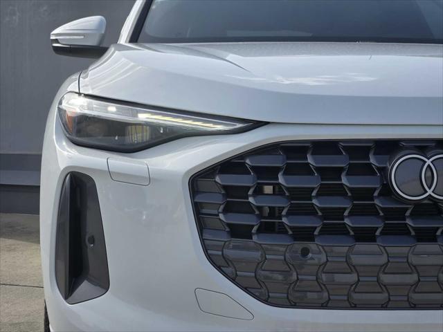 new 2025 Audi Q5 car, priced at $59,801