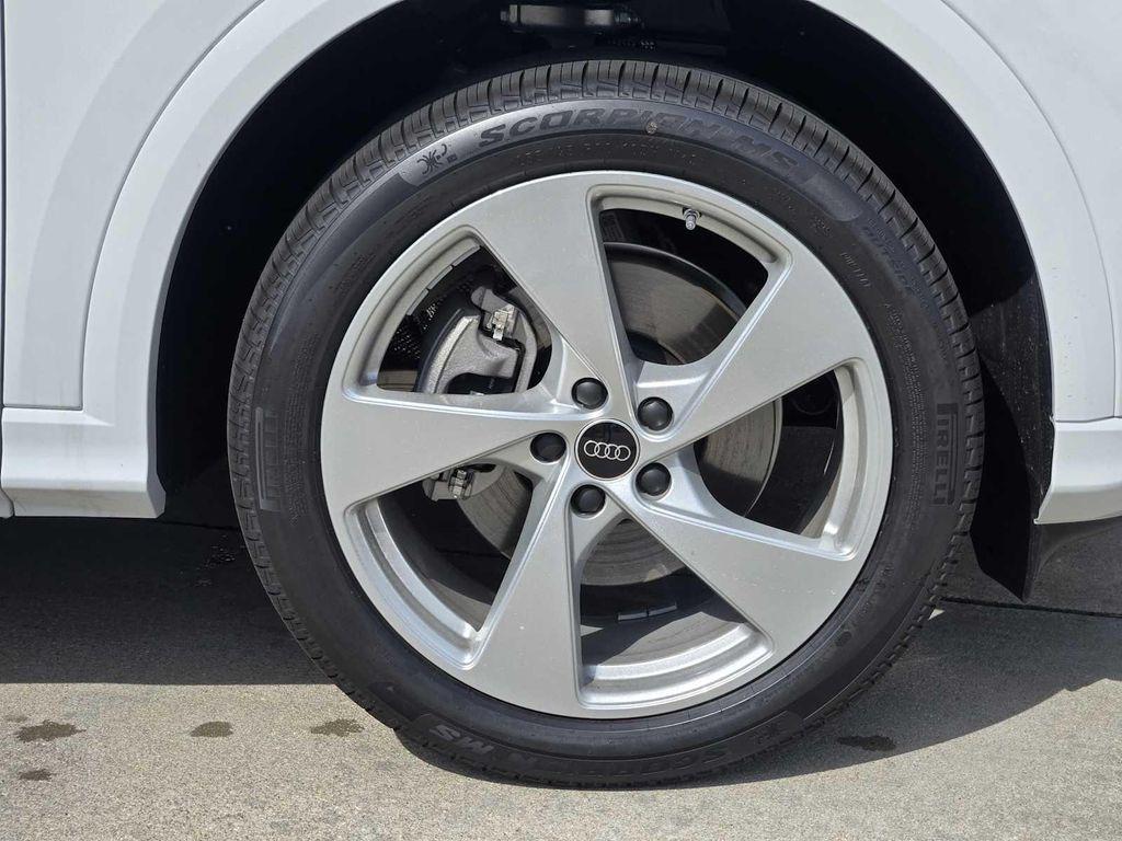 new 2025 Audi Q5 car, priced at $53,944