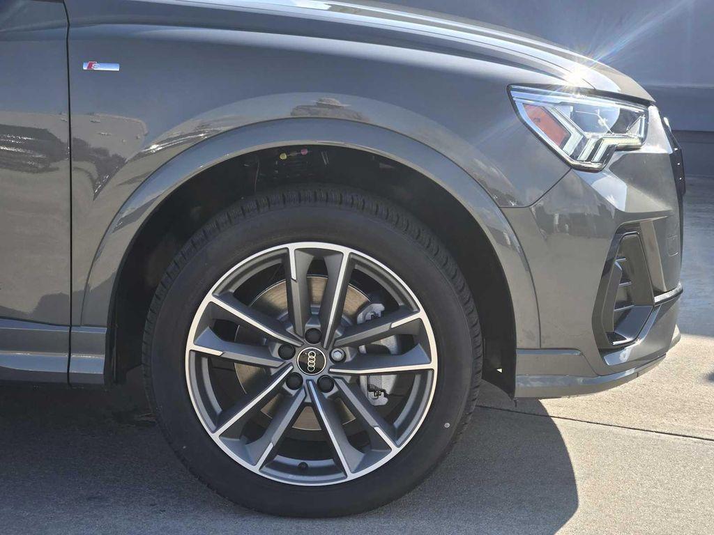 new 2025 Audi Q3 car, priced at $43,428