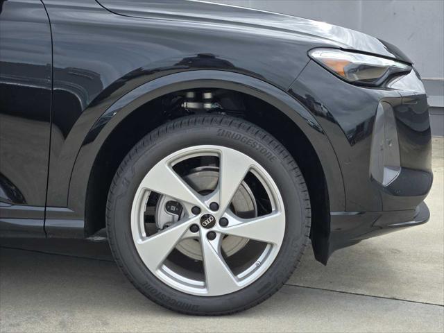 new 2025 Audi Q5 car, priced at $61,090